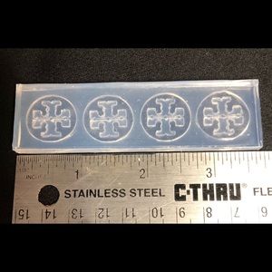 Silicone rubber mold